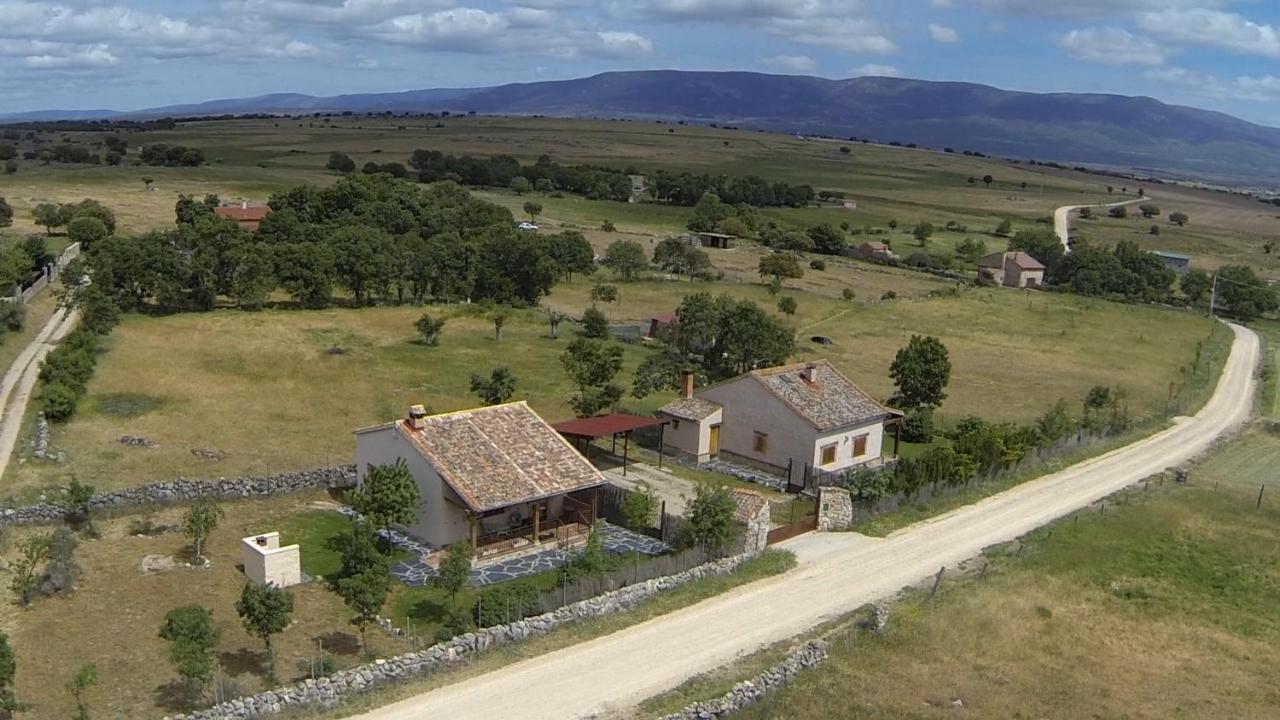 Balcon De Nut I Y II Affittacamere Losana de Piron Esterno foto